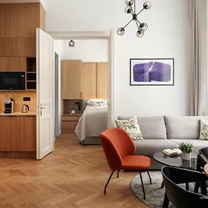 R16 Residences براغ