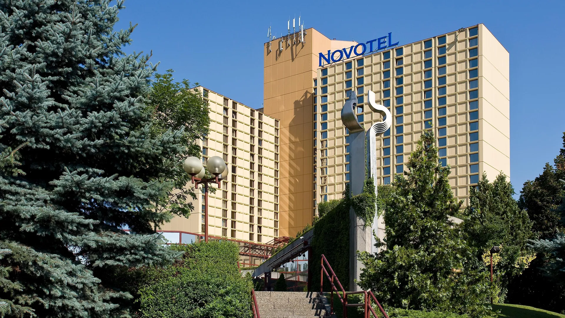 **** מלון Novotel Budapest City הונגריה