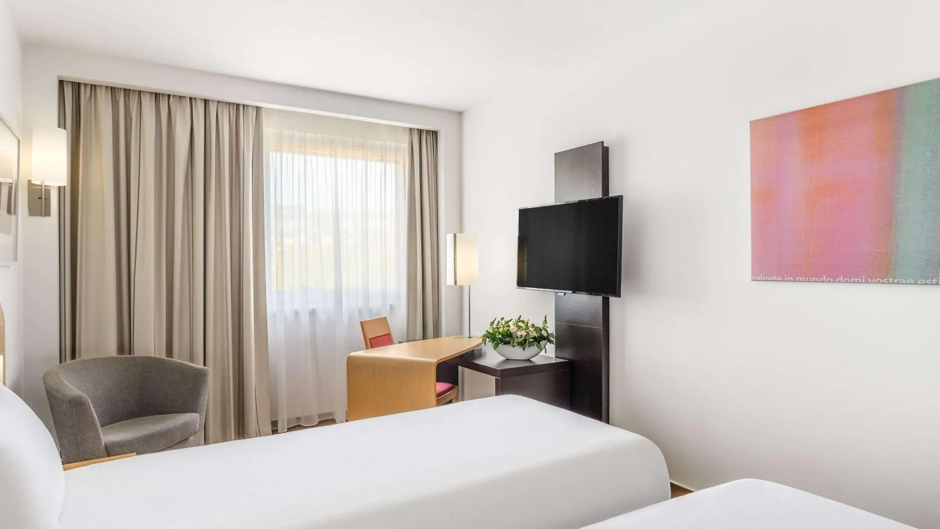 **** Hotel Novotel Budapest City Ungarn