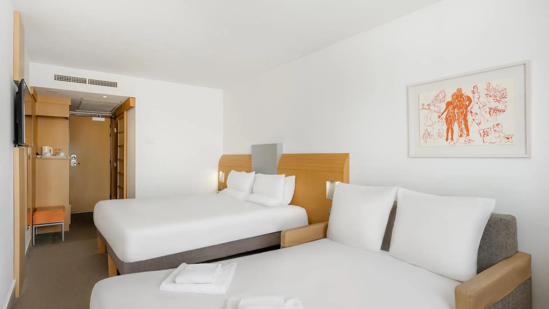 **** Hotel Novotel Budapest City Ungarn