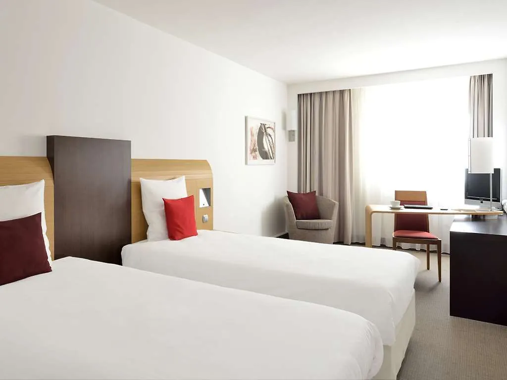 **** Hotel Novotel Budapest City Ungarn